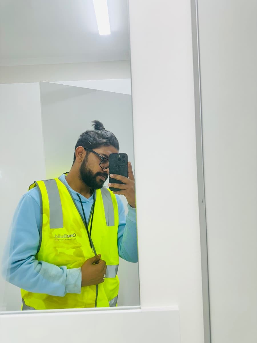 Manimel wadu kalpa pamuditha abayasiri, cleaner in Modbury