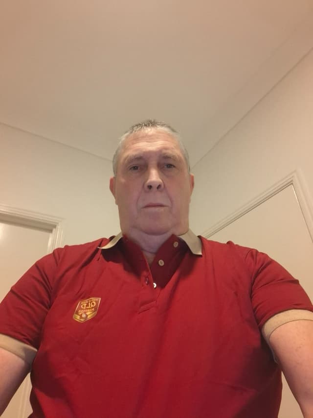 Mark, cleaner in Pimpama
