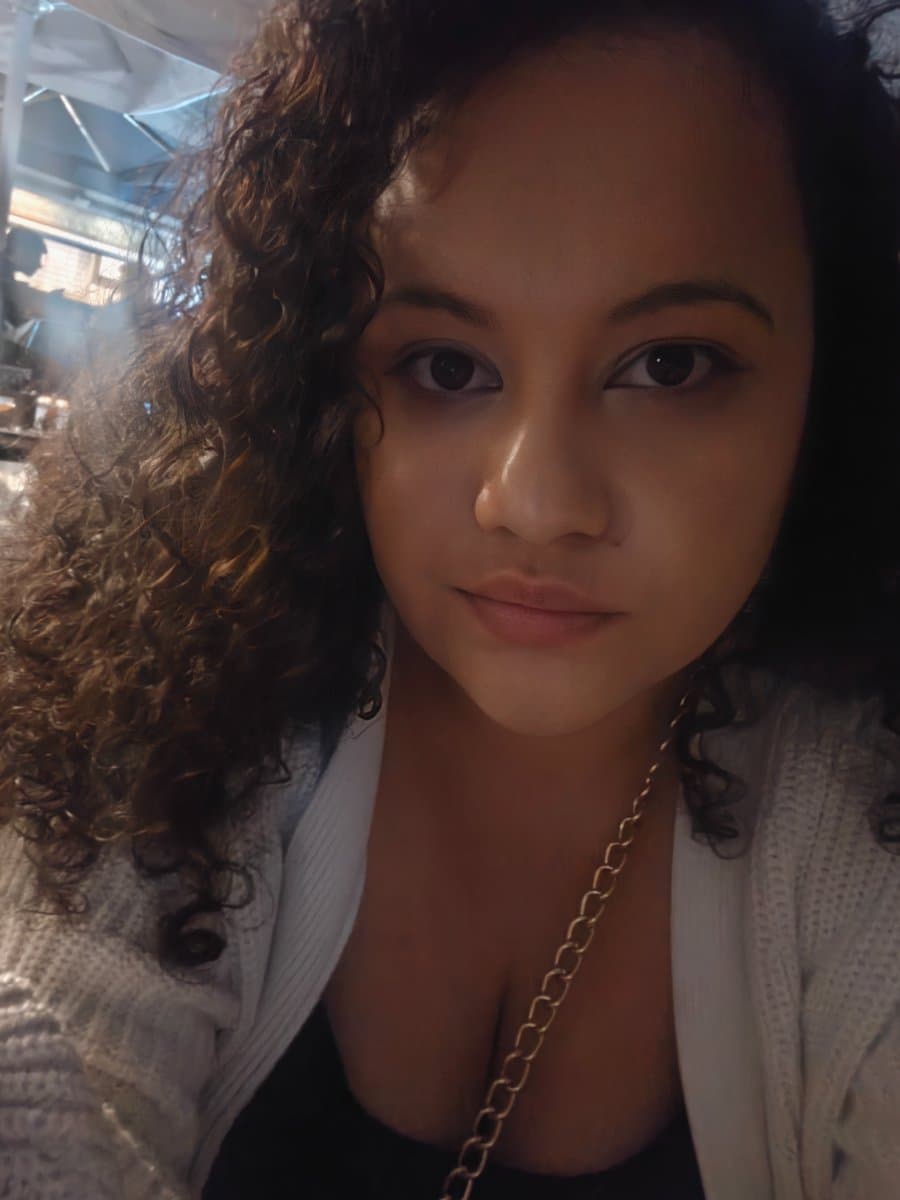 Andrea, house cleaner in Clayfield