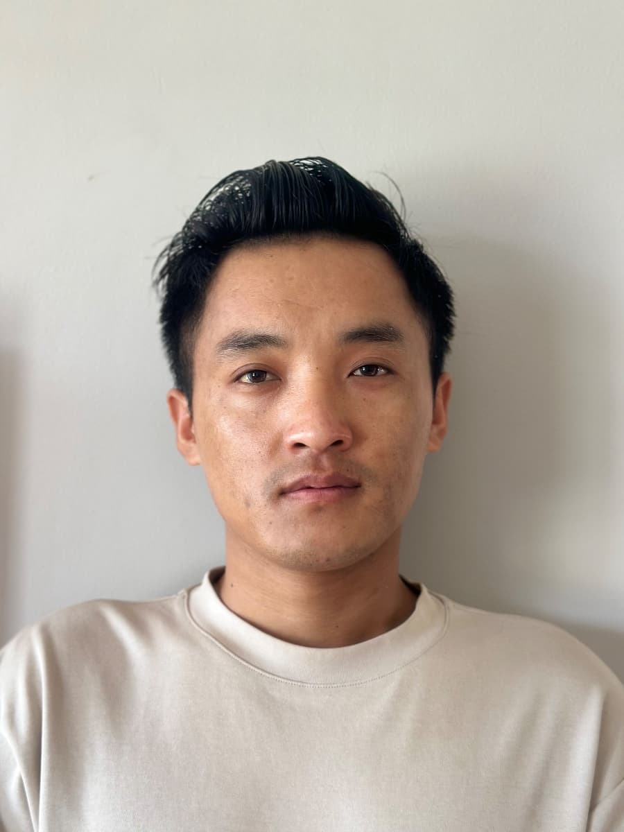 Cheki, house cleaner in Langford