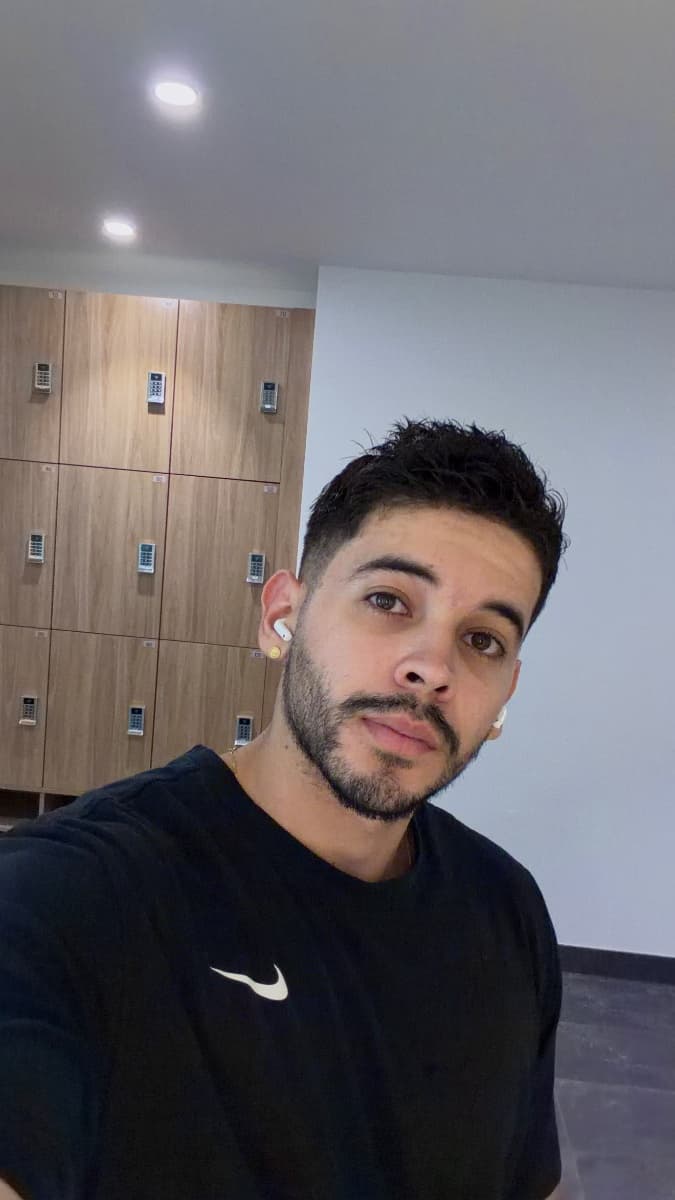 Sergio, cleaner in Homebush West