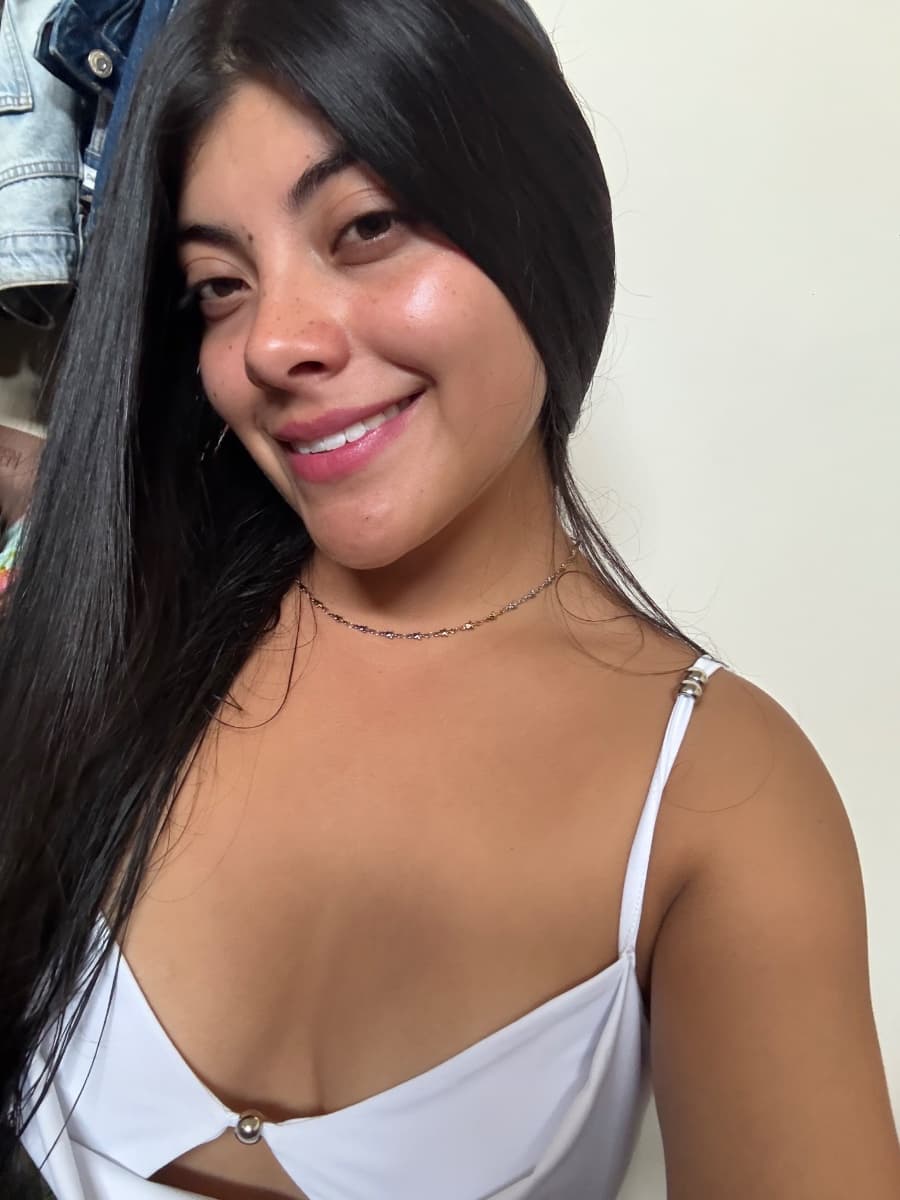Karol balentina, cleaner in Ormond
