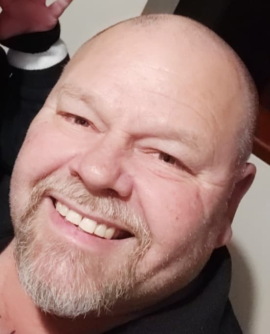 Richard, cleaner in Craigmore